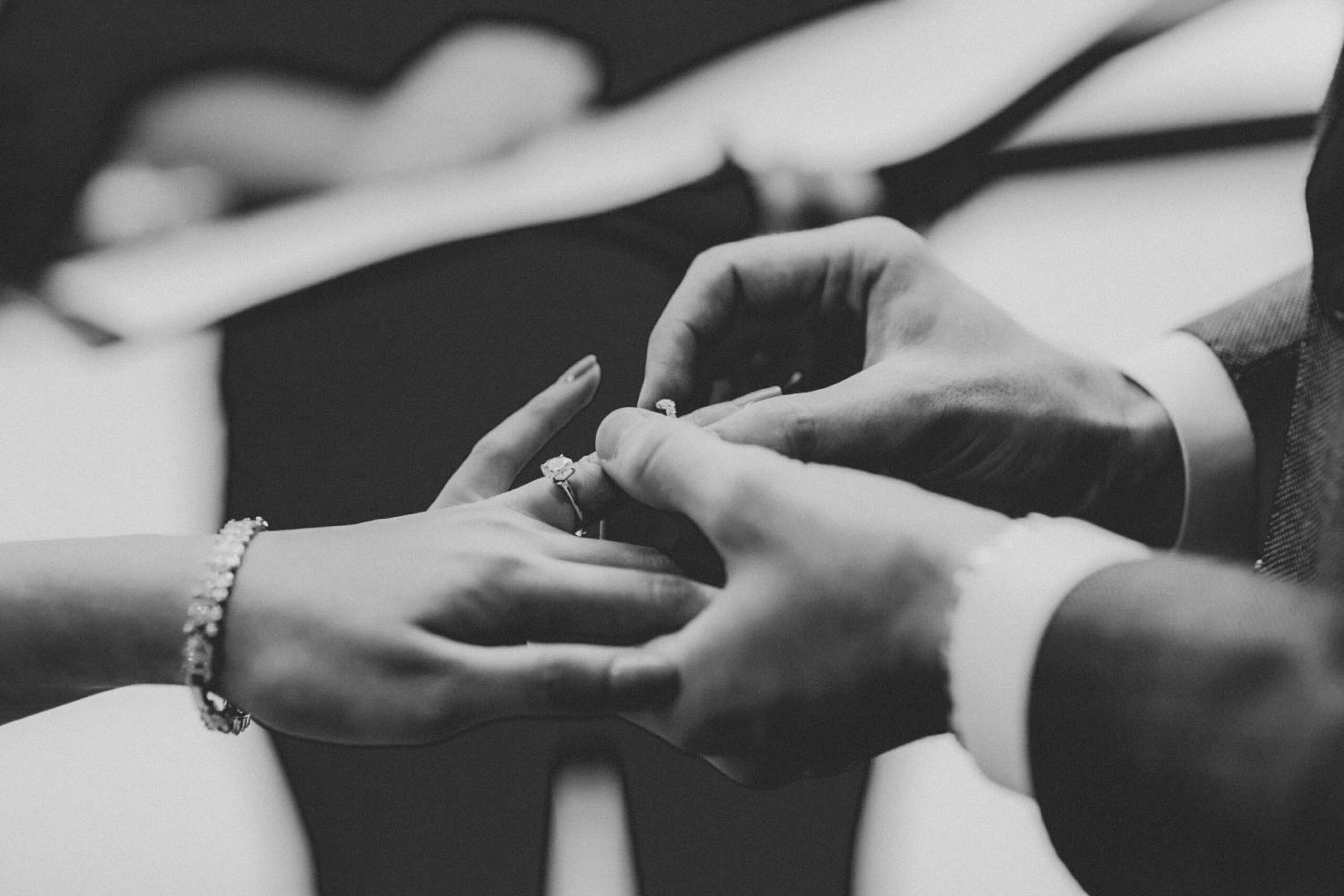 Memilih Cincin Tunangan dengan Anggaran Terbatas