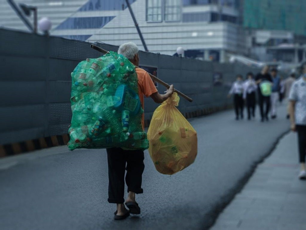 Mendaur Ulang Sampah Plastik