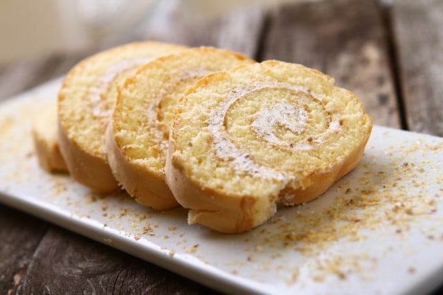 cara membuat bolu gulung kukus