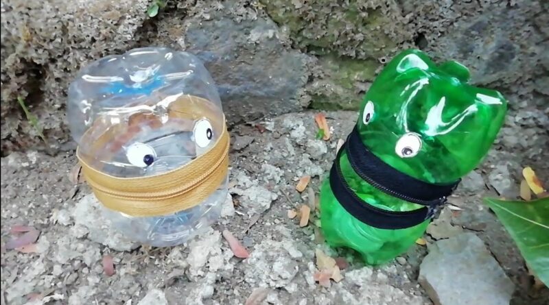 membuat kerajinan dari botol bekas