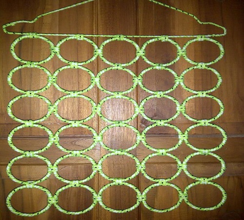 membuat kerajinan dari gelas plastik