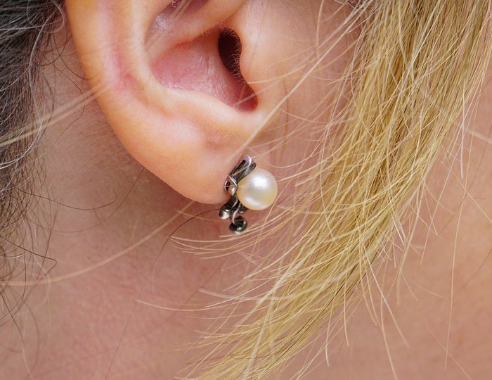 Mengapa Anting Magnet Semakin Populer? Apa Kelebihannya?