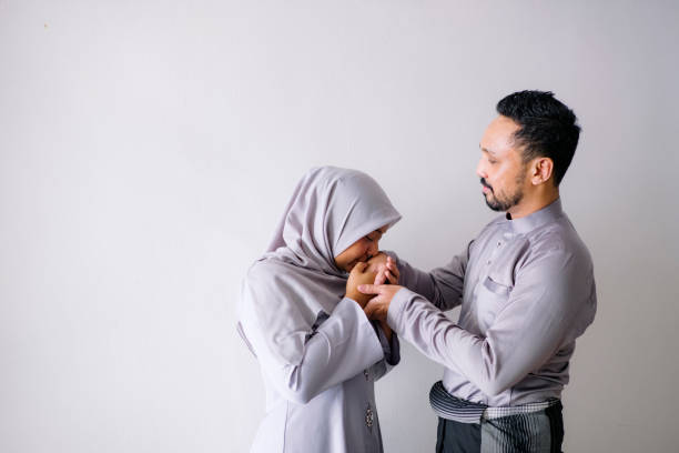 pernikahan kecil di rumah