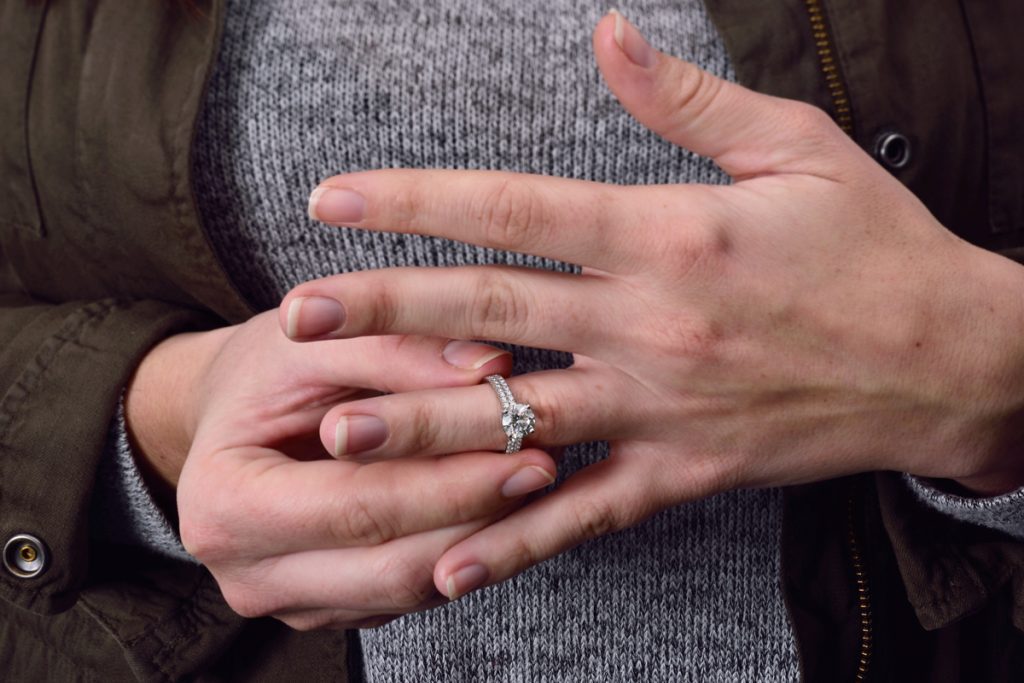 Solusi Efektif: Bagaimana Cara Mengatasi Masalah Jika Cincin Terlalu Besar atau Kecil?